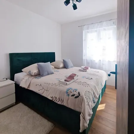 Appartement Ad Astra, *