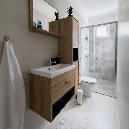 Apartment Ad Astra, *